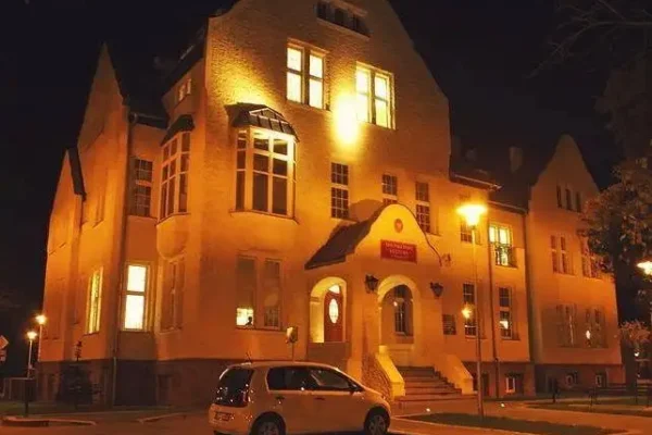 Działdowo: XI Jarmark Staroci i X Zlot Pojazdów Zabytkowych w Parku HDK