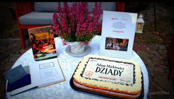Narodowe Czytanie w Gminie Iłowo-Osada: „Dziady” Mickiewicza w parku przy Łokietka