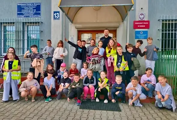 Uczniowie z Ornety odwiedzili komisariat policji