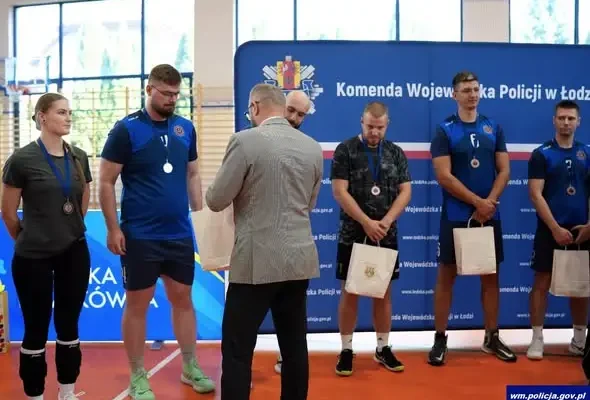 III Mistrzostwa Polski Policji w Piłce Siatkowej: Warmińsko-mazurscy policjanci na podium