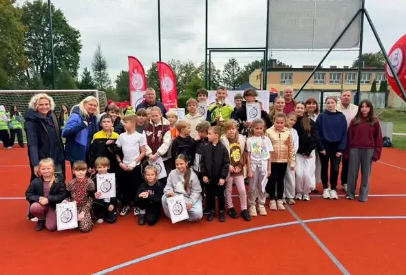 Uczniowie z klas 1-8 na I Mistrzostwach Powiatu Działdowskiego w Biegach Przełajowych