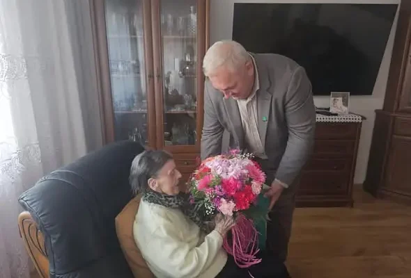 95. urodziny Pani Marianny Skonieczek z Niechłonina – wyjątkowe święto w gronie rodziny