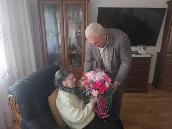95. urodziny Pani Marianny Skonieczek z Niechłonina – wyjątkowe święto w gronie rodziny