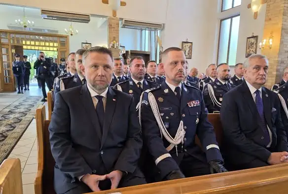 Pożegnanie policjanta z Bolesławca. Natan Sieroń awansowany pośmiertnie na podkomisarza