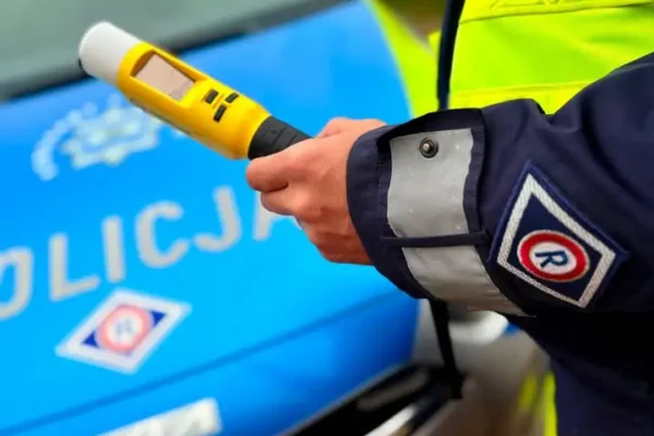 Bezpieczny weekend na drogach powiatu lidzbarskiego – zatrzymano nietrzeźwego motorowerzystę