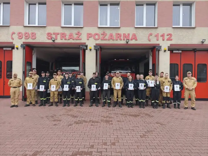 26 nowych strażaków-ratowników OSP z powiatu działdowskiego ukończyło szkolenie podstawowe