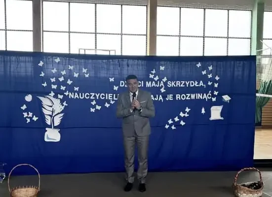 Dzień Edukacji Narodowej w Zespole Szkół w Rybnie – nagrody, występy i podziękowania