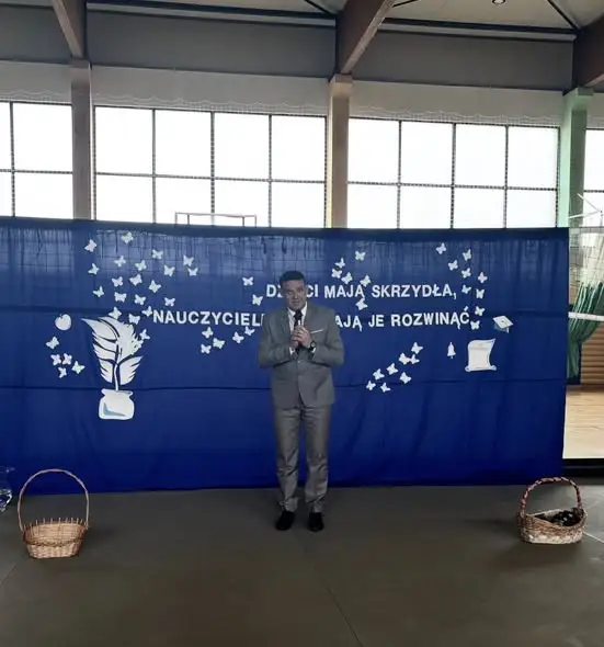 Dzień Edukacji Narodowej w Zespole Szkół w Rybnie – nagrody, występy i podziękowania