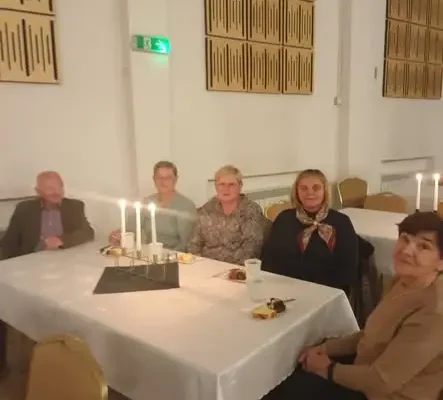 Wieczór poezji przy świecach w Iłowie-Osadzie – relacja z wydarzenia